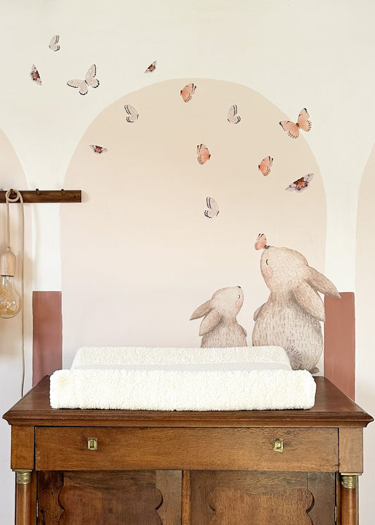 Muursticker set  | konijntjes (2x)  met roze vlinders