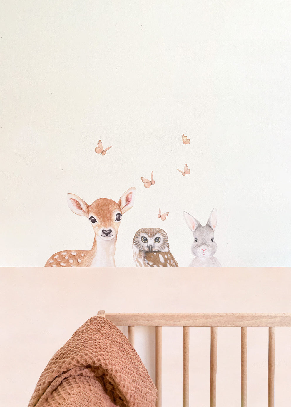 Muurstickers | Bosdieren hoofden met vlinders – Forest and bear NL